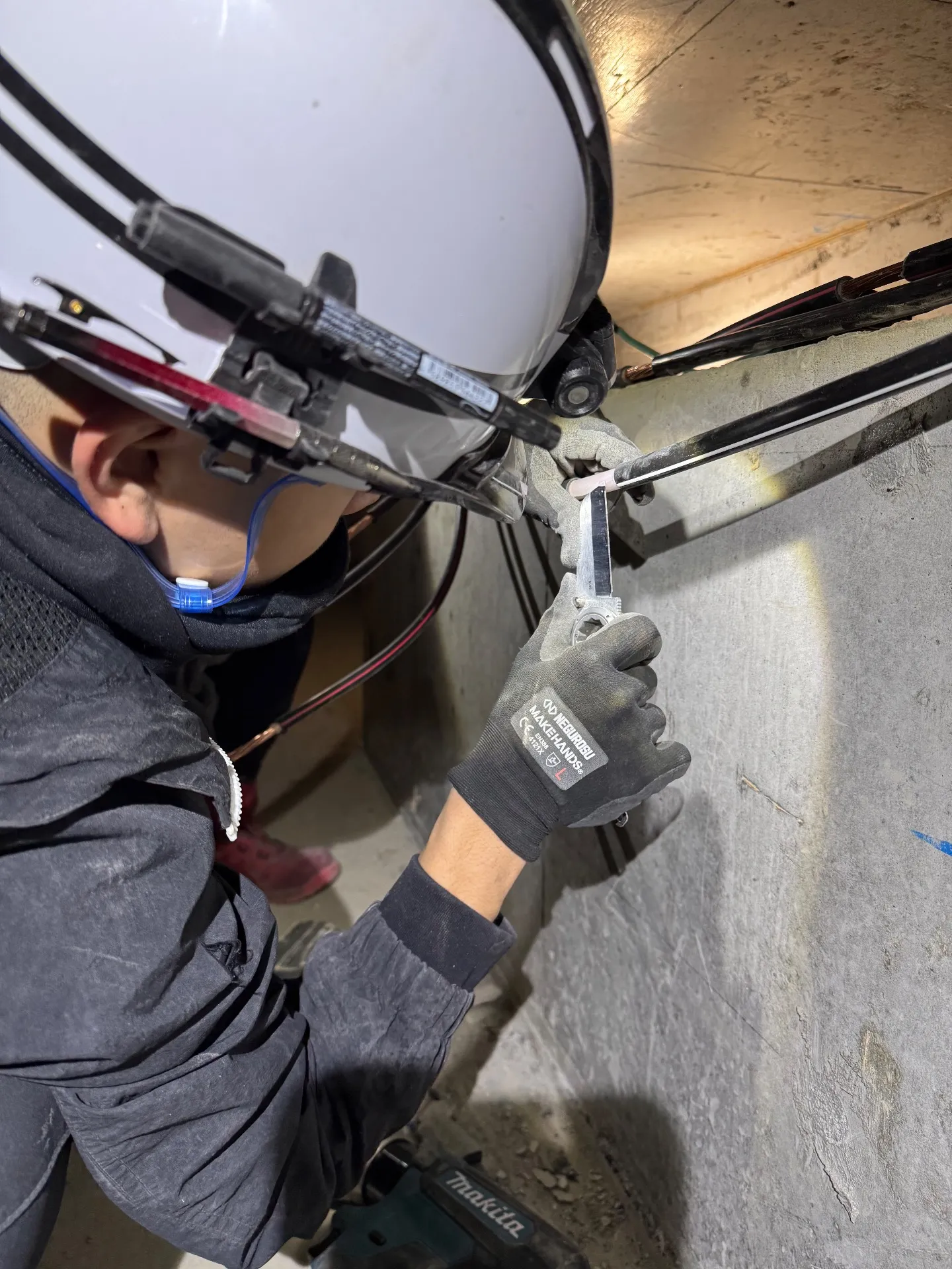 T型分岐接続作業